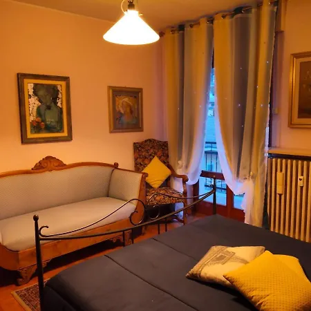 Sopra I Tetti Di Appartamento Aosta